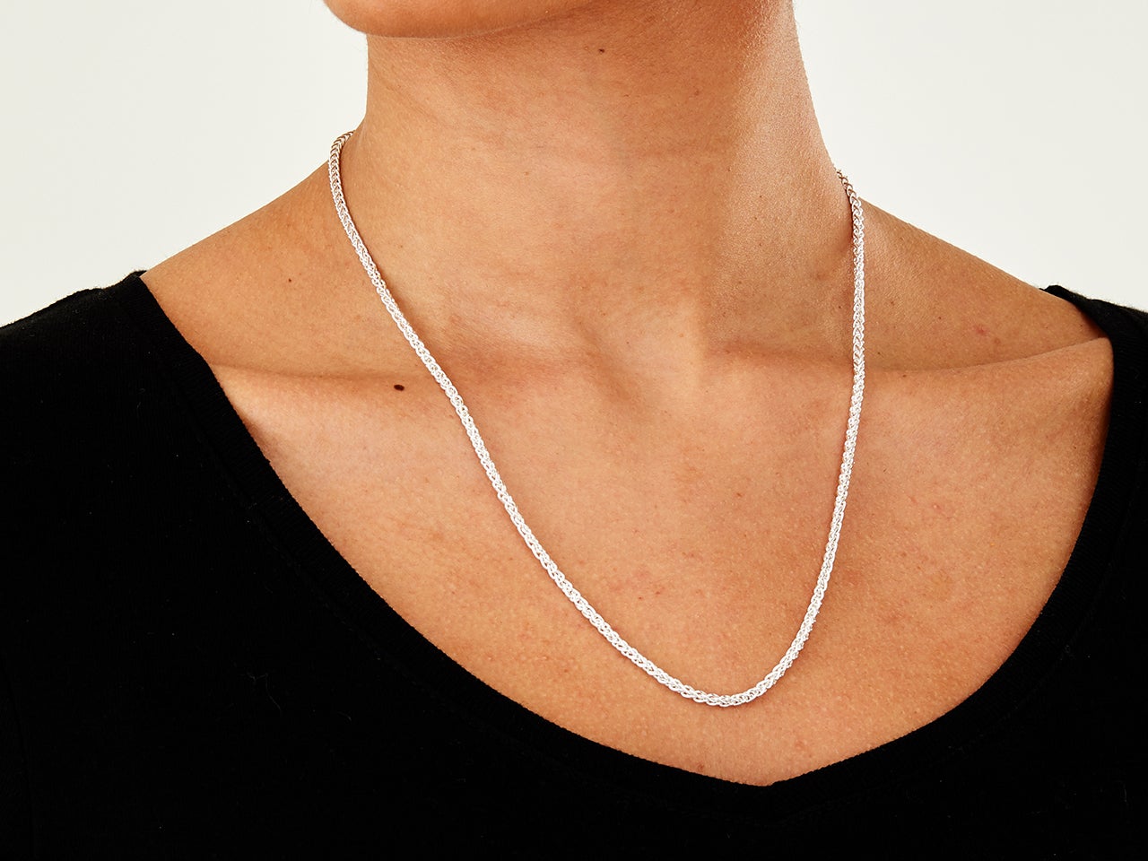 Women s Sterling Silver 2.5mm Spiga Chain Necklace 20 inch Newbury s